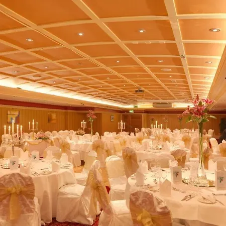 Avenue Ξενοδοχείο 4*