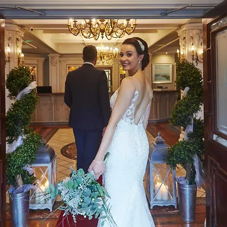 Avenue 4* Килларни