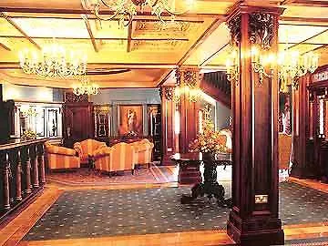Отель Avenue 4*